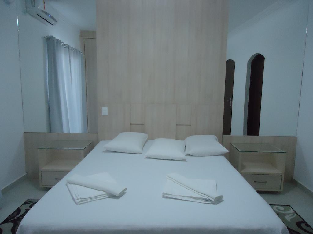 Hotel Pousada Da Neia Cananéia Buitenkant foto